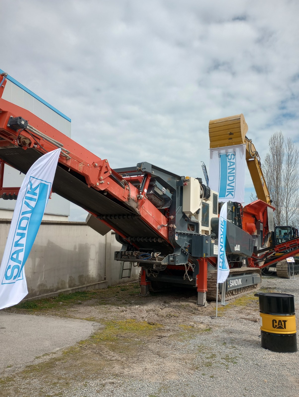 Sandvik, Cat, JLG, Елтрак България